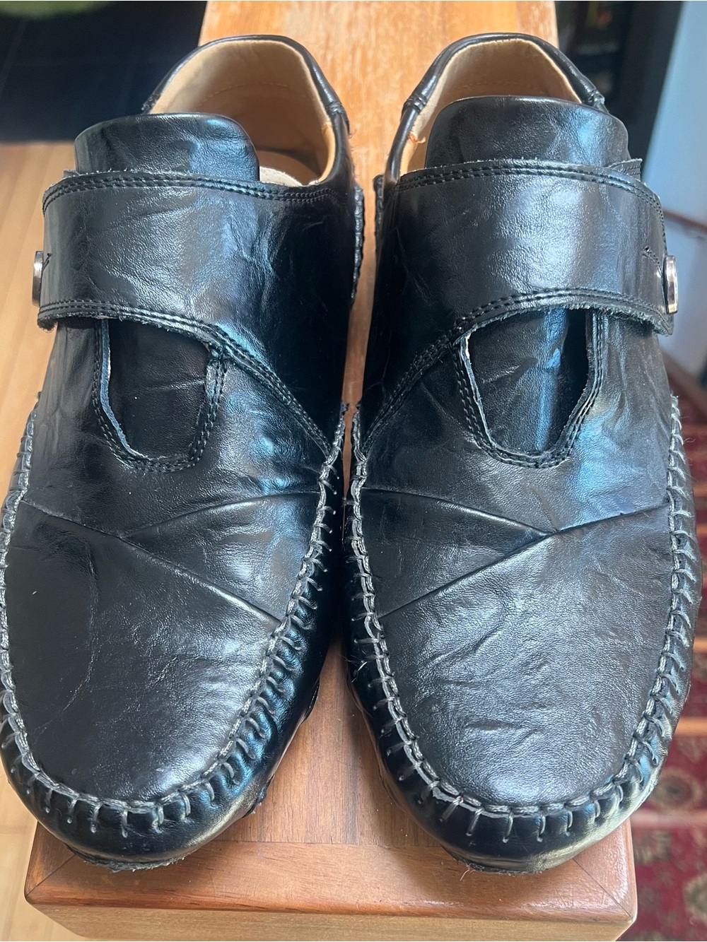 Men's Black Leather Casual Slip-On Loafers